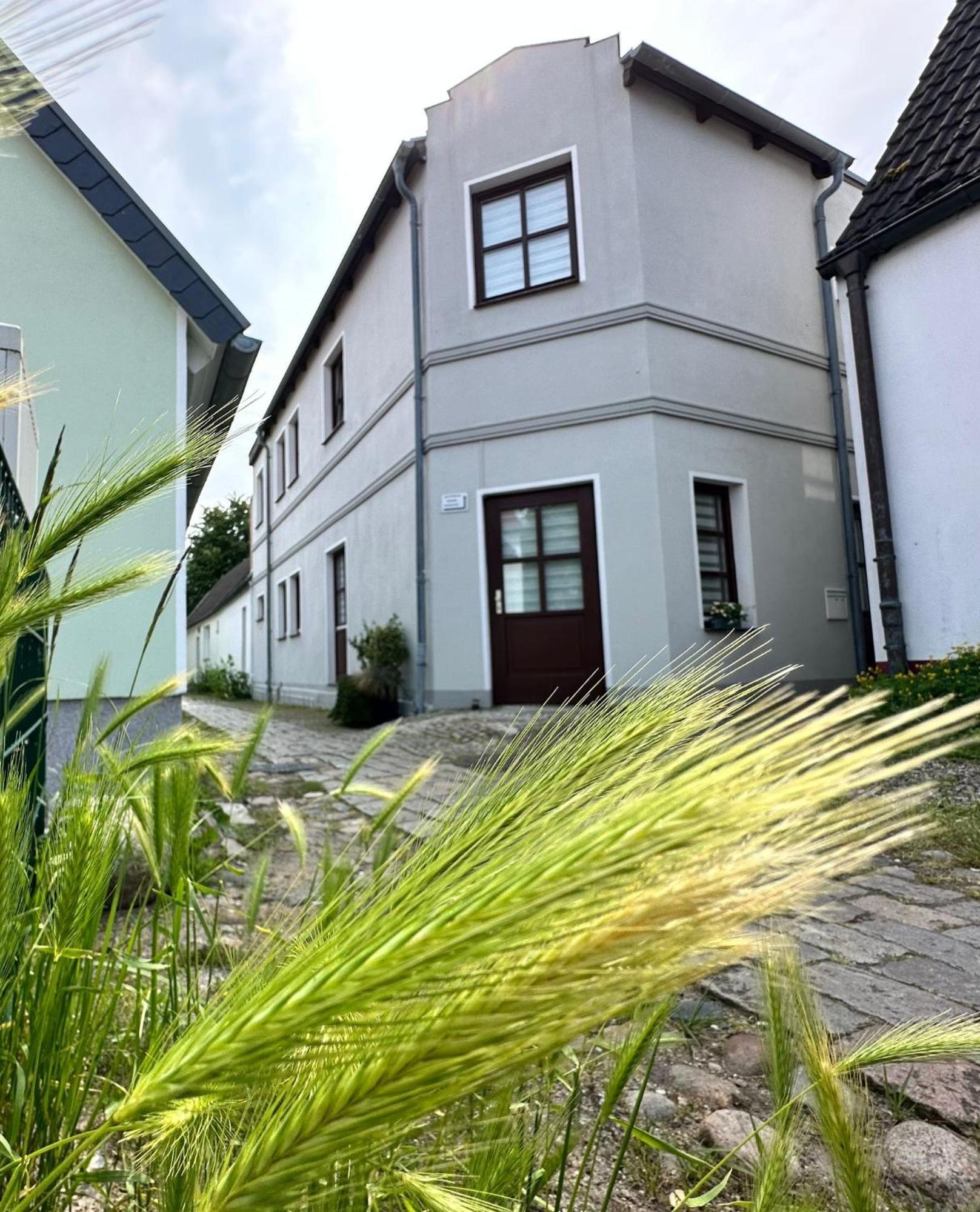 Ferienwohnung Am Strom Rostock Esterno foto